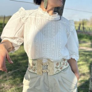 Faja floral verde con manea