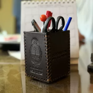 Porta Lapices Escudo