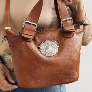 Cartera Escudo III Caramelo